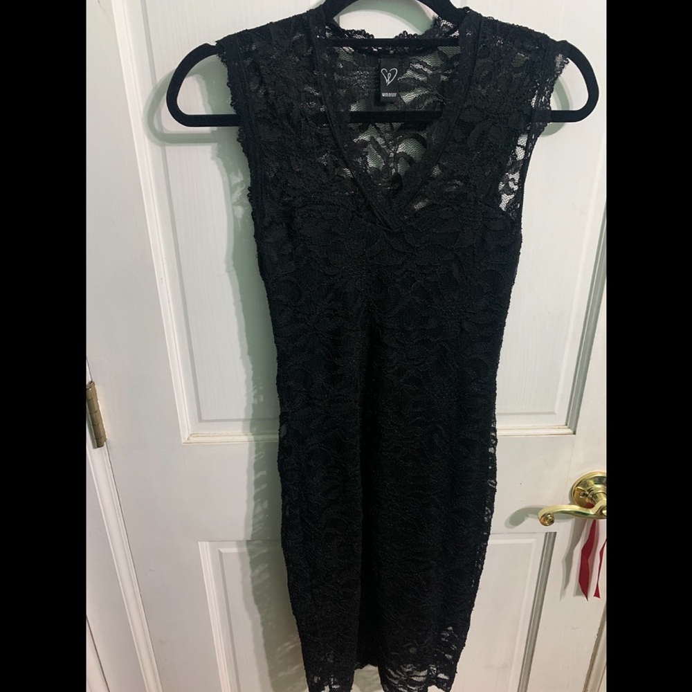 Windsor - Black Lace Sheath Dress 🖤